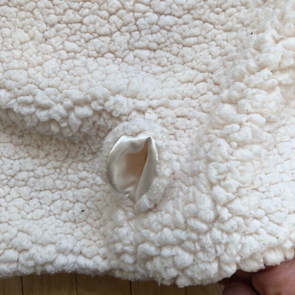 fuzzy sheep jacket 6-12 months - Picture 6 of 7